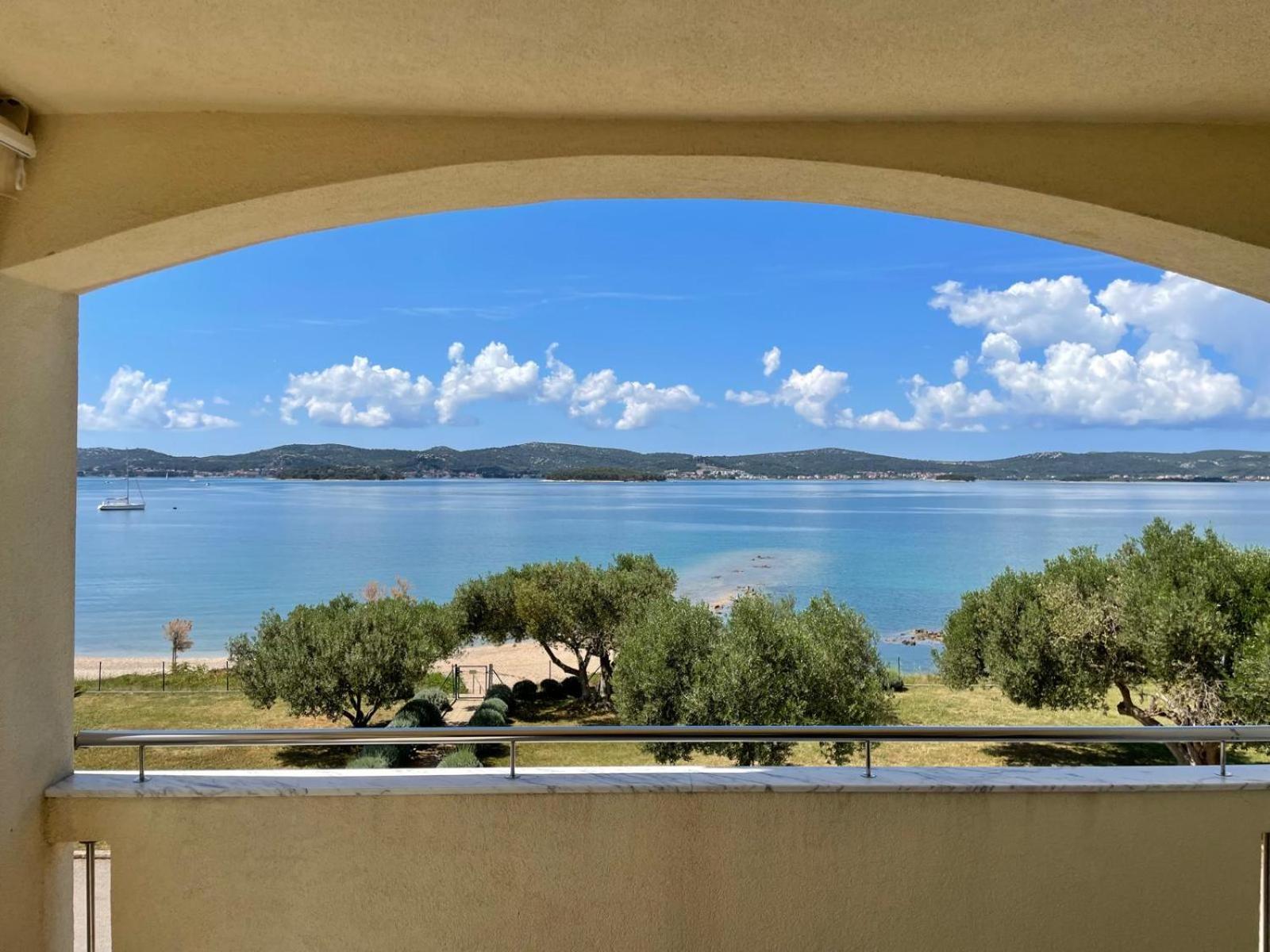 Luxury Beach Apartment Biograd Na Moru Eksteriør billede