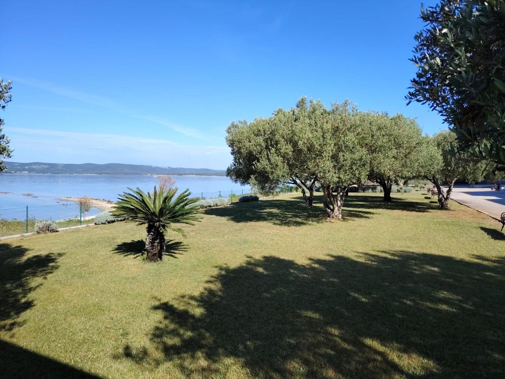 Luxury Beach Apartment Biograd Na Moru Eksteriør billede