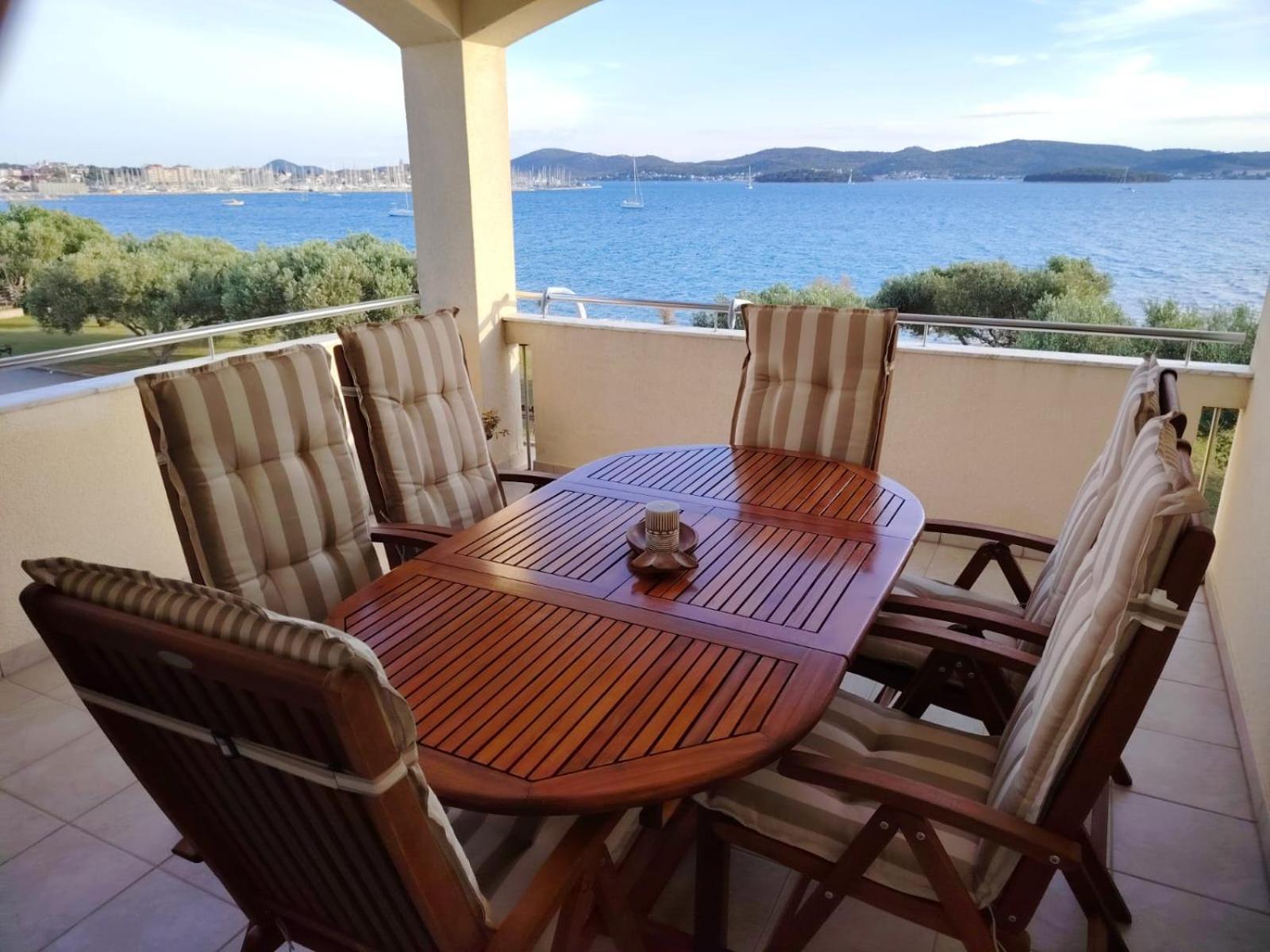 Luxury Beach Apartment Biograd Na Moru Eksteriør billede