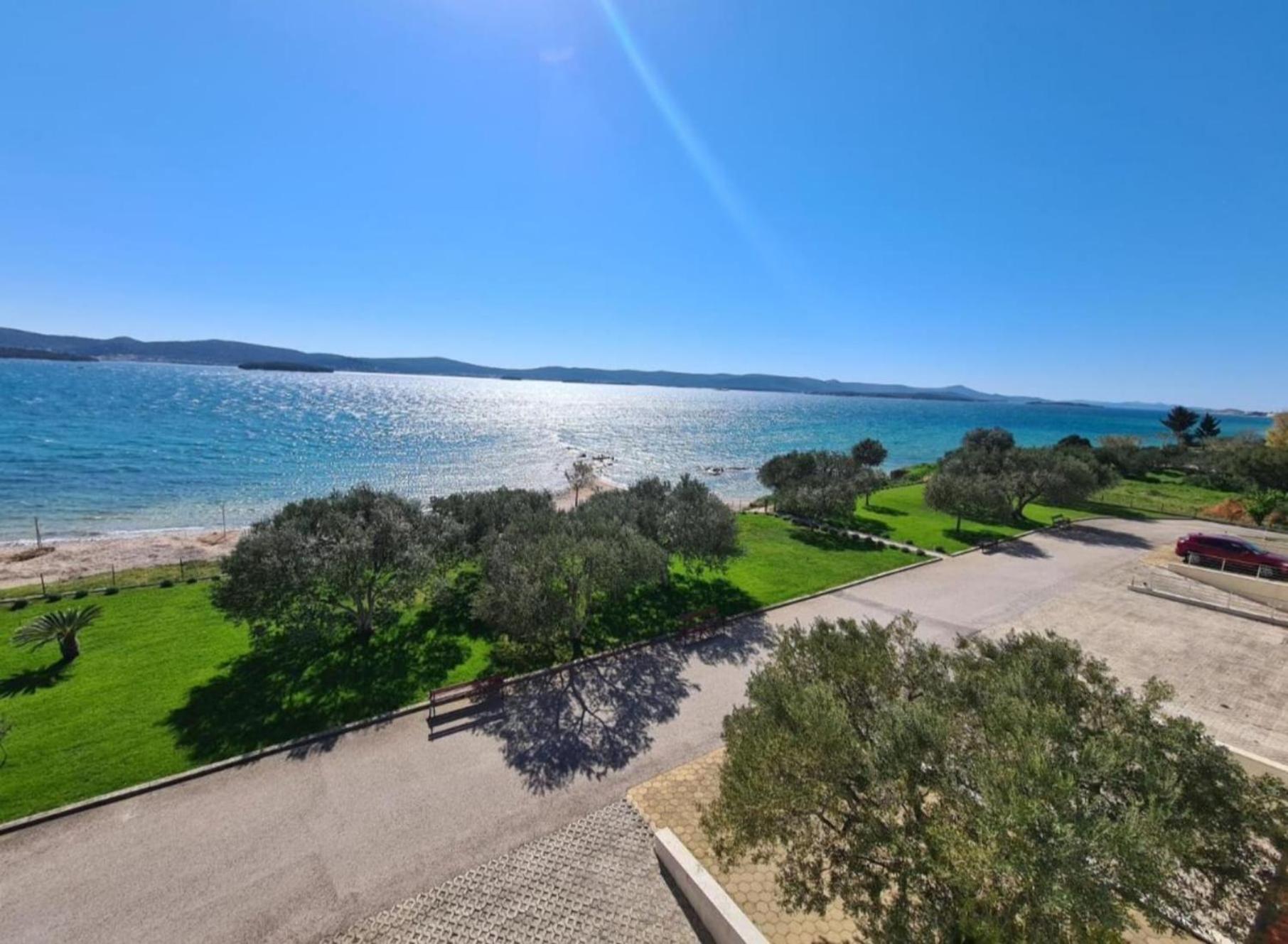 Luxury Beach Apartment Biograd Na Moru Eksteriør billede