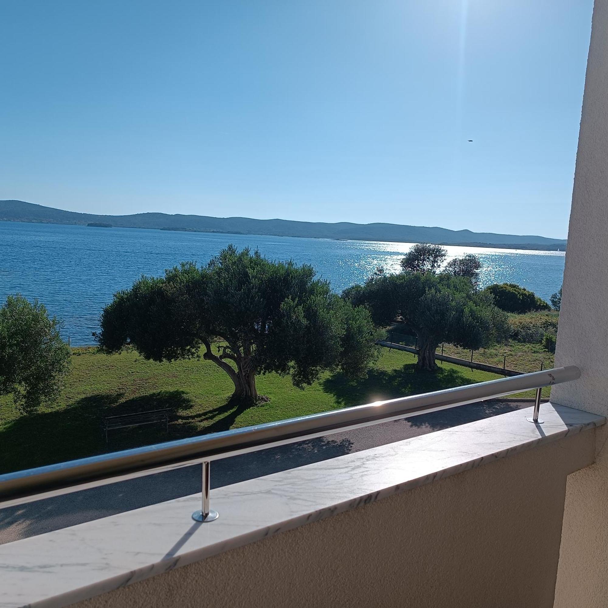 Luxury Beach Apartment Biograd Na Moru Eksteriør billede