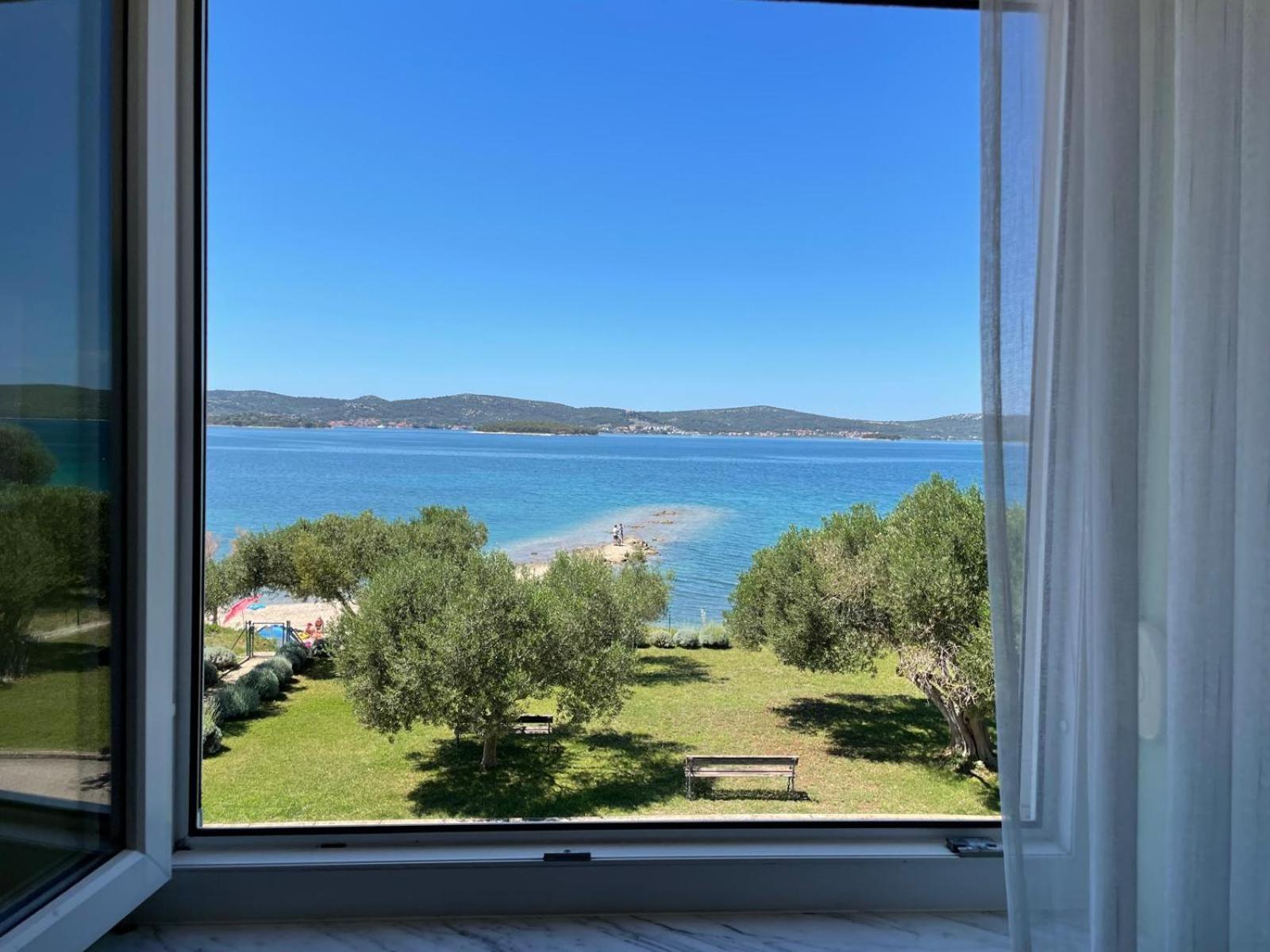 Luxury Beach Apartment Biograd Na Moru Eksteriør billede